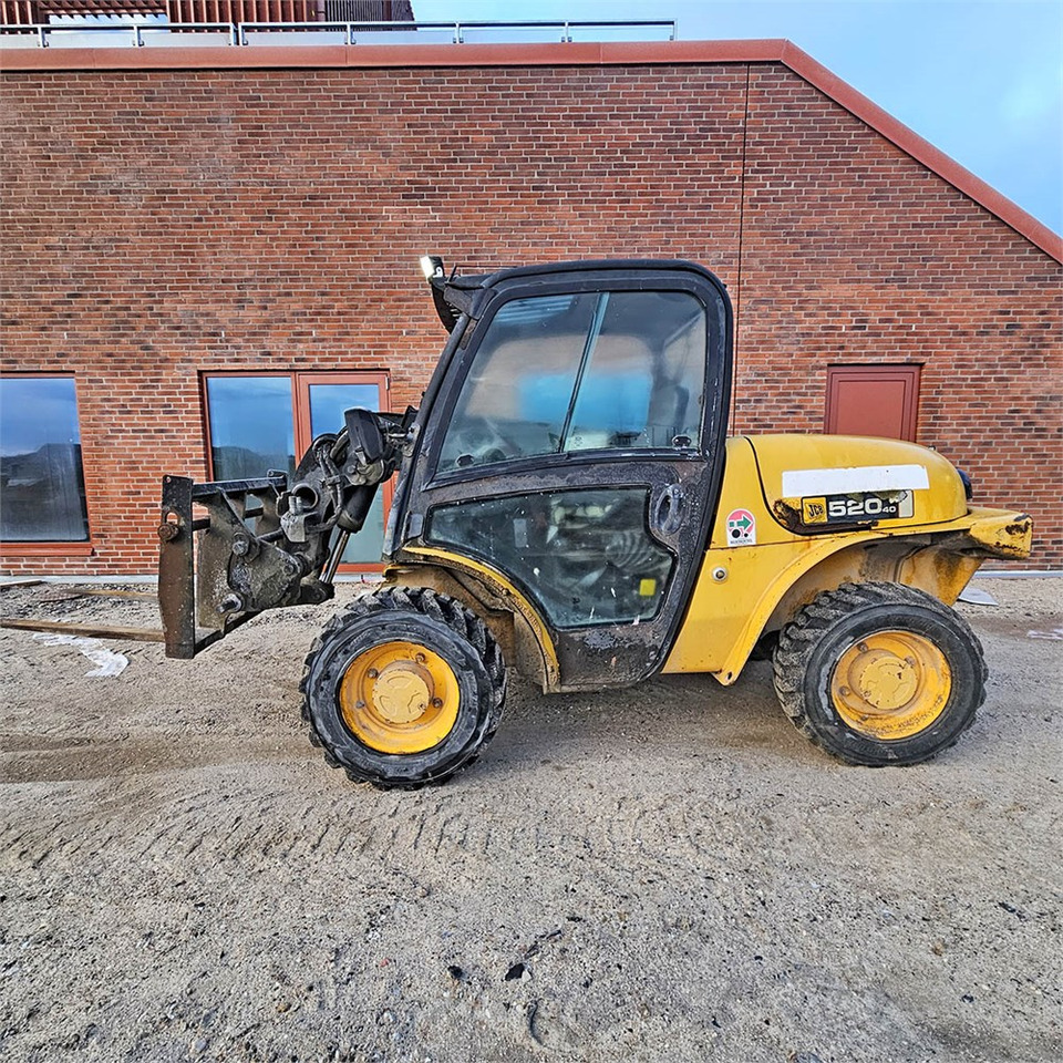 JCB 520-40 - Manipulador telescópico: foto 2 JCB 520-40 - Manipulador telescópico: foto 2