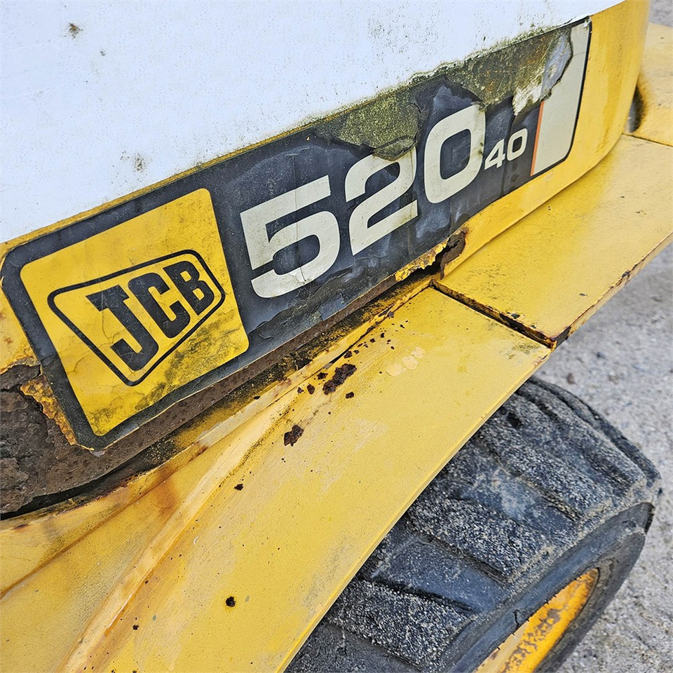 Manipulador telescópico JCB 520-40: foto 47