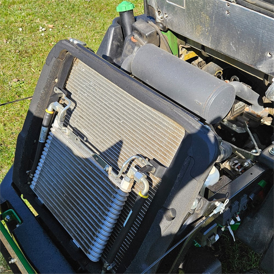 Cortacésped John Deere 1550 TerrainCut: foto 19
