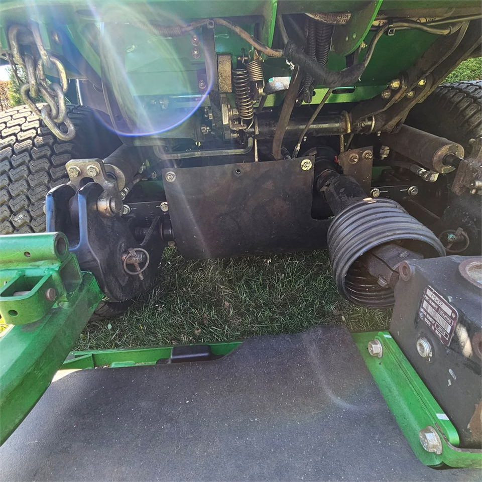 Cortacésped John Deere 1550 TerrainCut: foto 22
