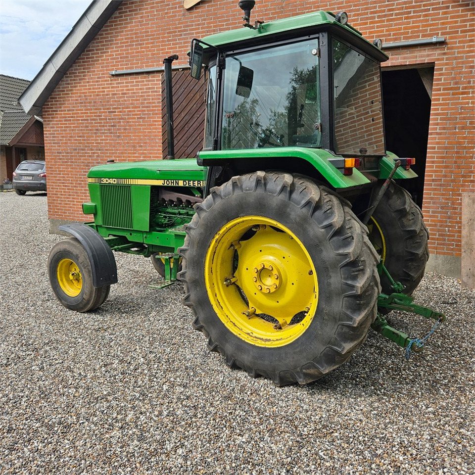 John Deere 3040 - Tractor: foto 3 John Deere 3040 - Tractor: foto 3