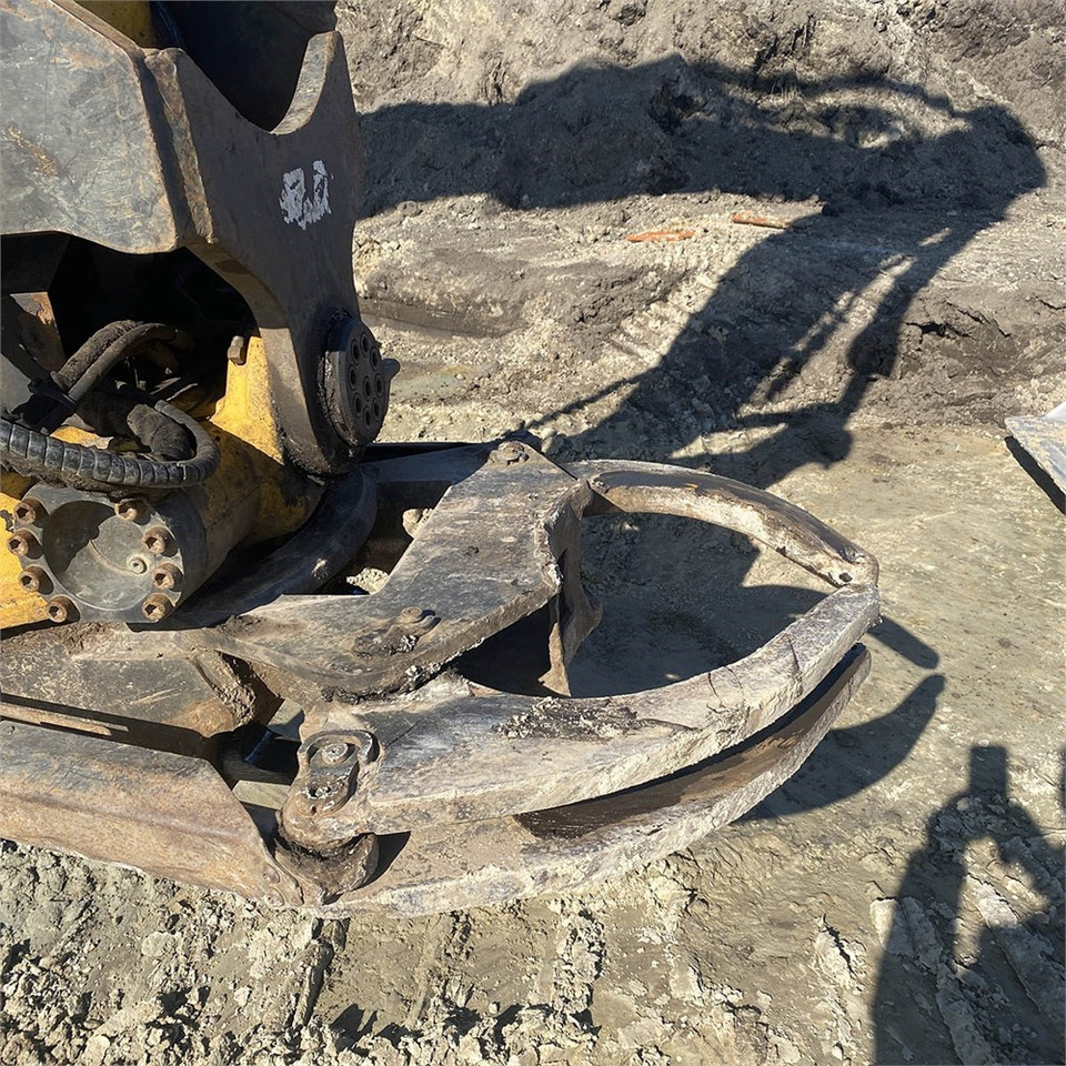 Excavadora de cadenas Komatsu PC210 LC-8K: foto 9