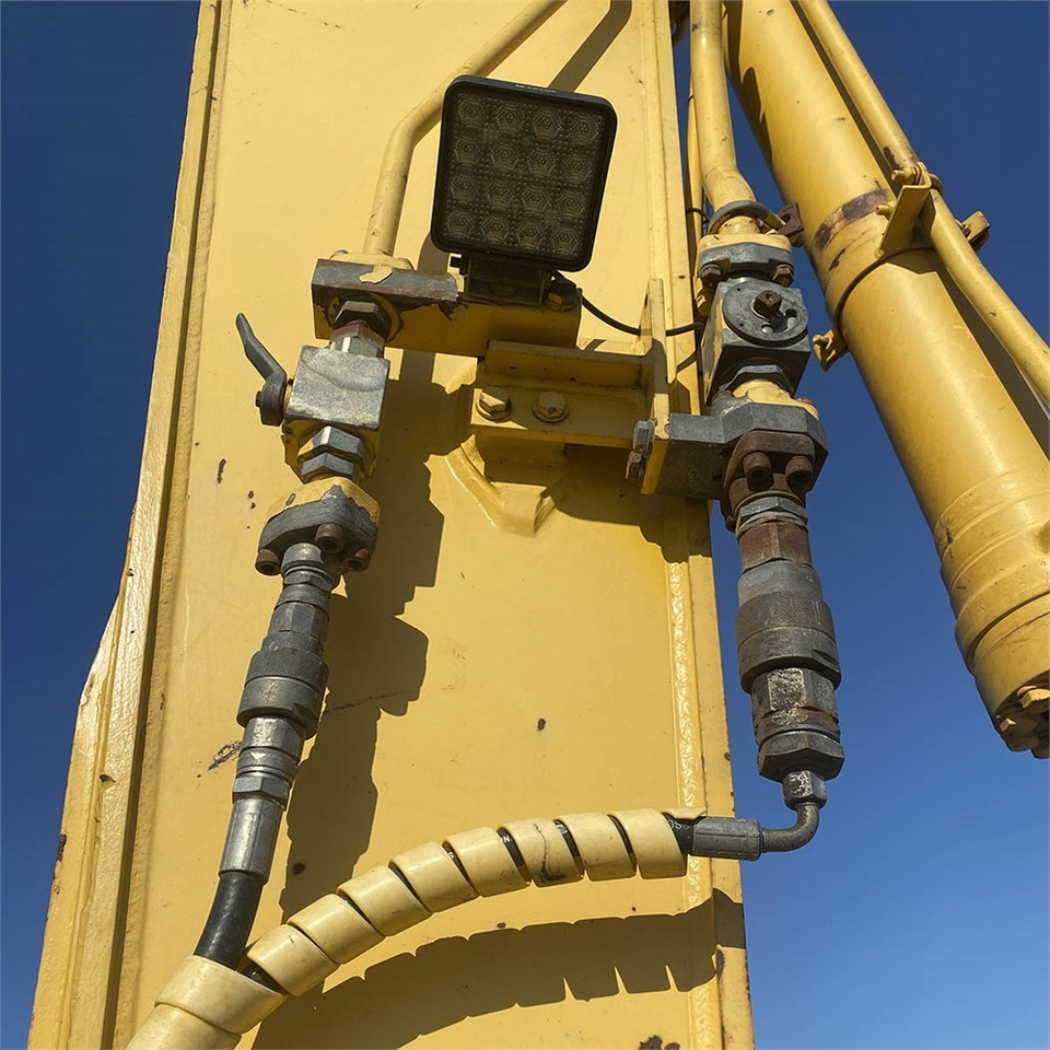 Excavadora de cadenas Komatsu PC210 LC-8K: foto 27