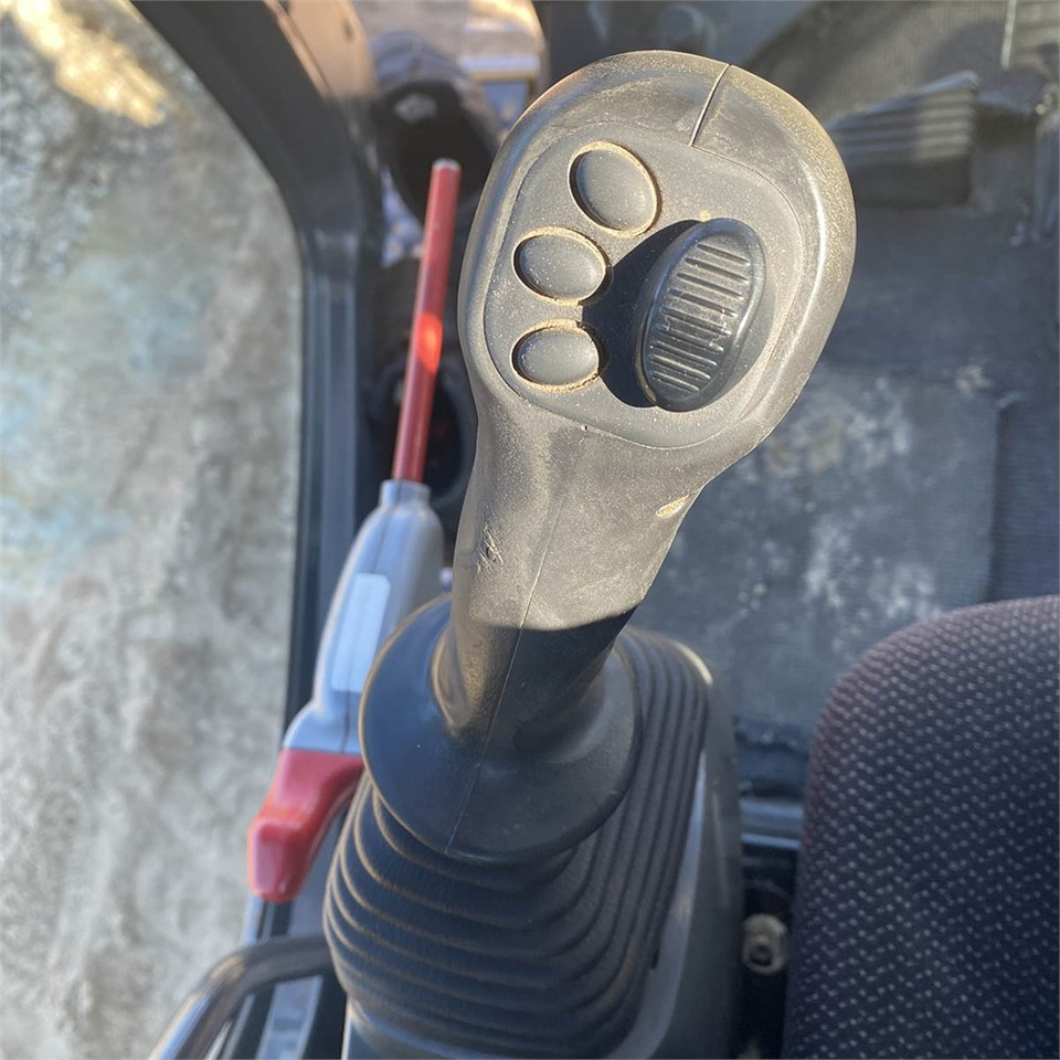 Excavadora de cadenas Komatsu PC210 LC-8K: foto 15