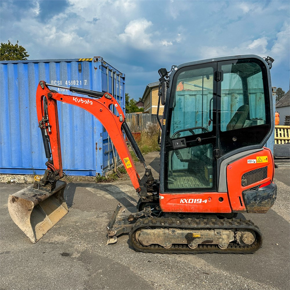 Kubota KX019-4 - Miniexcavadora: foto 2 Kubota KX019-4 - Miniexcavadora: foto 2