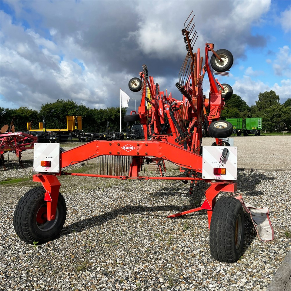 Kuhn GA8020 - Maquinaria de henificación: foto 2 Kuhn GA8020 - Maquinaria de henificación: foto 2