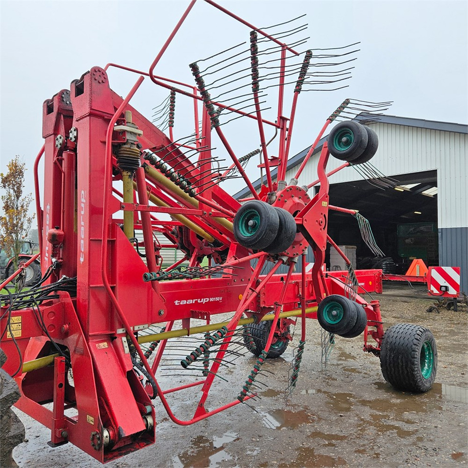 Kverneland Taarup 90150 V - Maquinaria de henificación: foto 4 Kverneland Taarup 90150 V - Maquinaria de henificación: foto 4