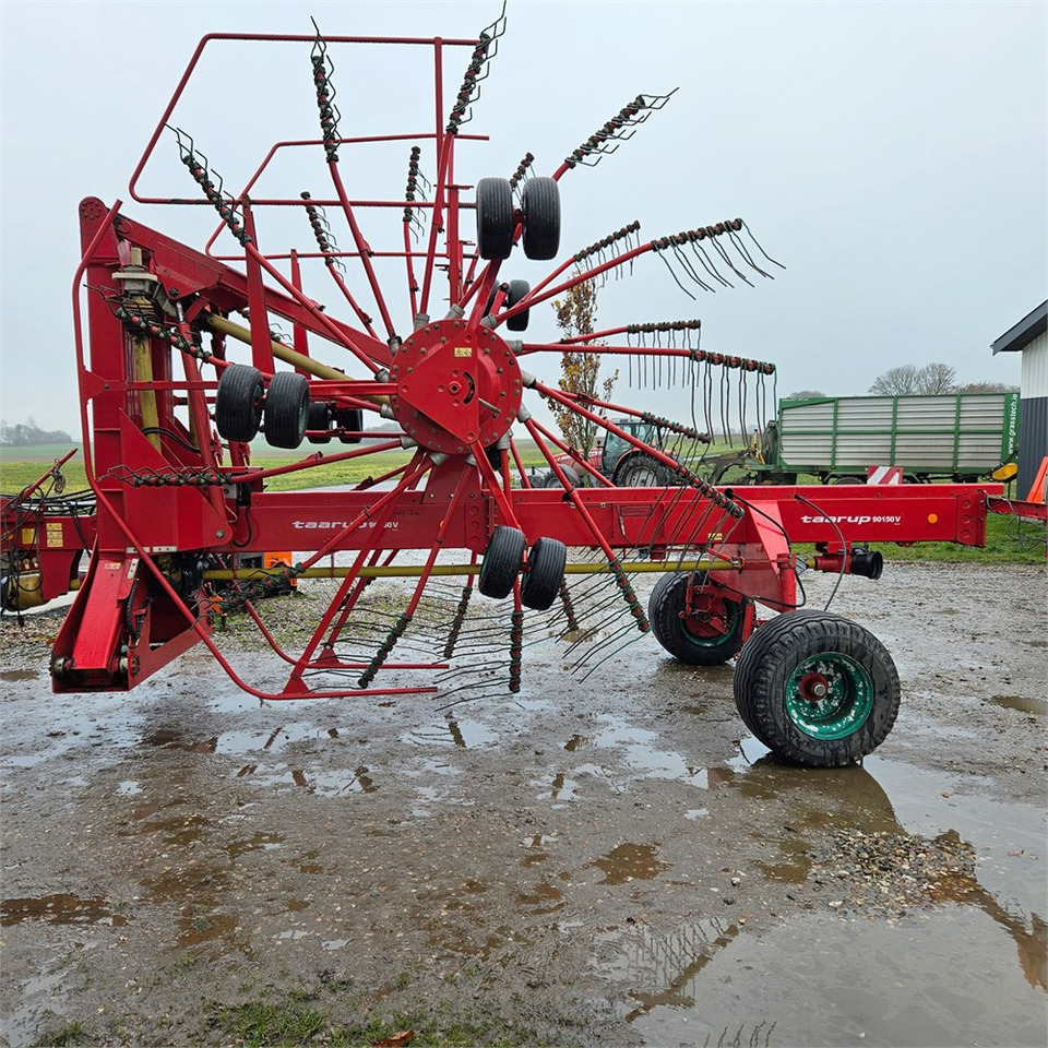 Kverneland Taarup 90150 V - Maquinaria de henificación: foto 3 Kverneland Taarup 90150 V - Maquinaria de henificación: foto 3