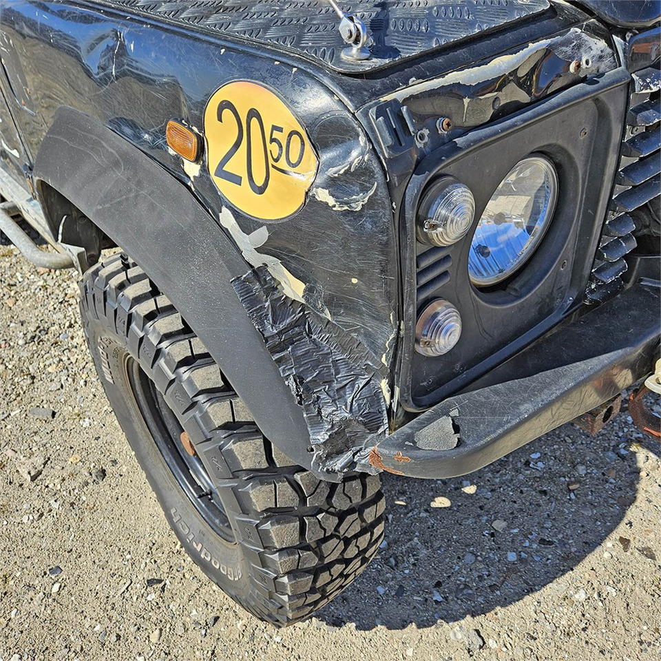 Coche Land Rover Defender 90: foto 41