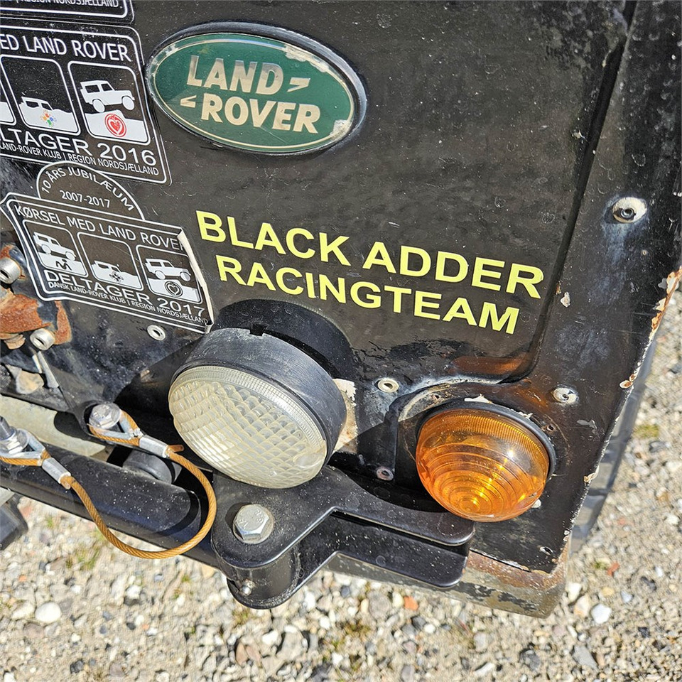 Coche Land Rover Defender 90: foto 33