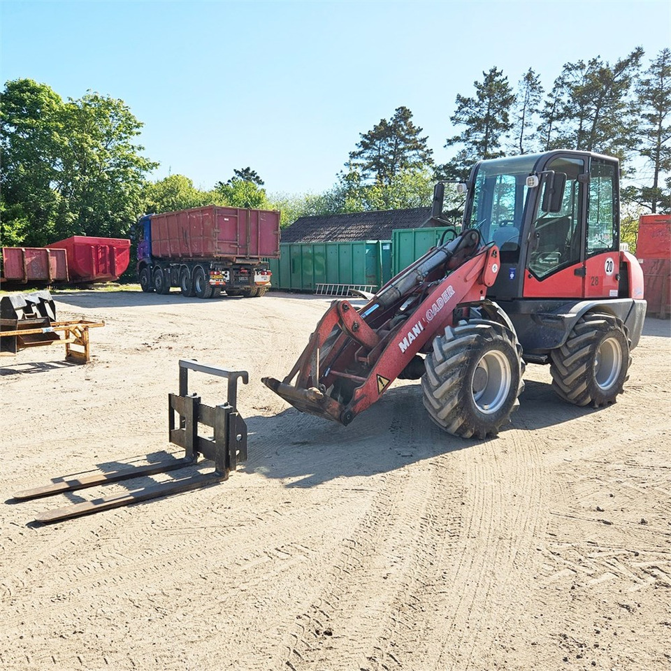 Manitou AL100 - Cargadora de ruedas: foto 1 Manitou AL100 - Cargadora de ruedas: foto 1