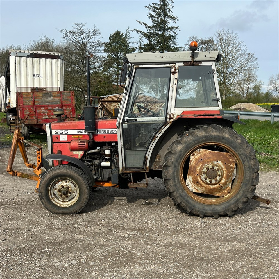 Massey Ferguson 355 - Tractor: foto 4 Massey Ferguson 355 - Tractor: foto 4