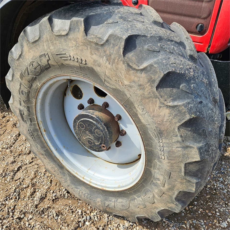 Tractor Massey Ferguson 6480 Dyna-6: foto 44