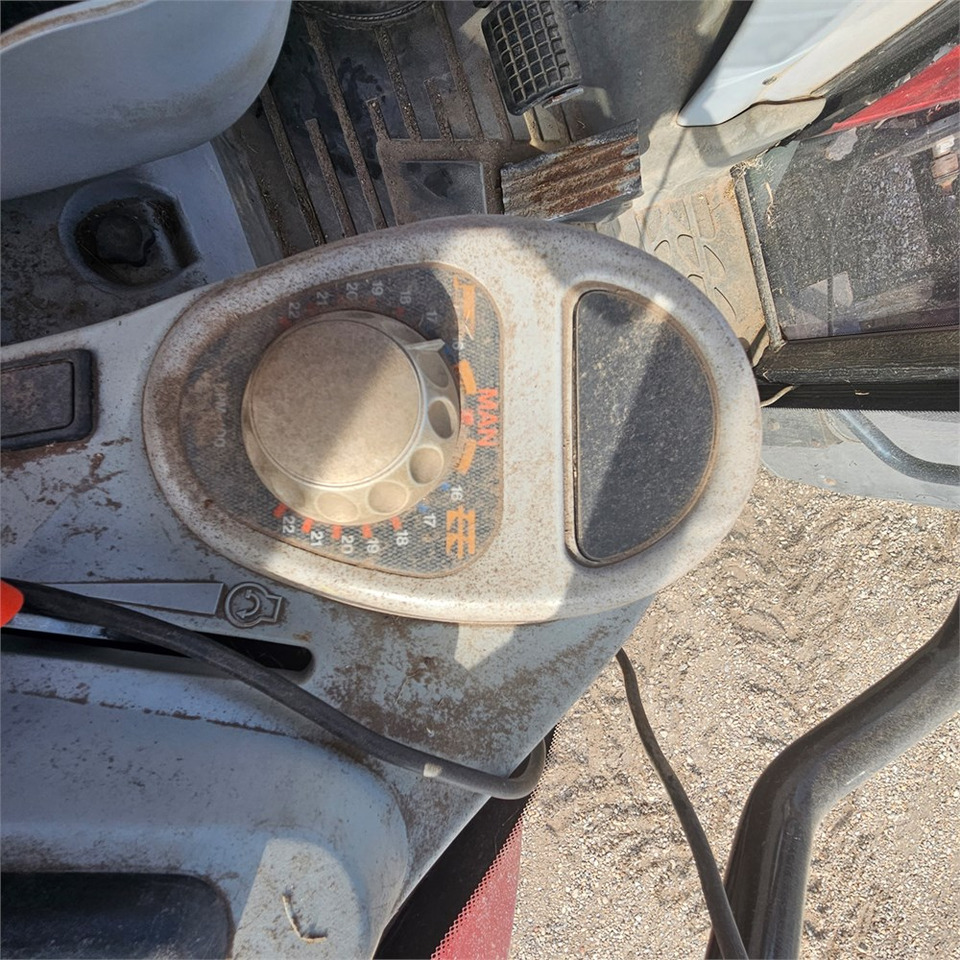 Tractor Massey Ferguson 6480 Dyna-6: foto 15