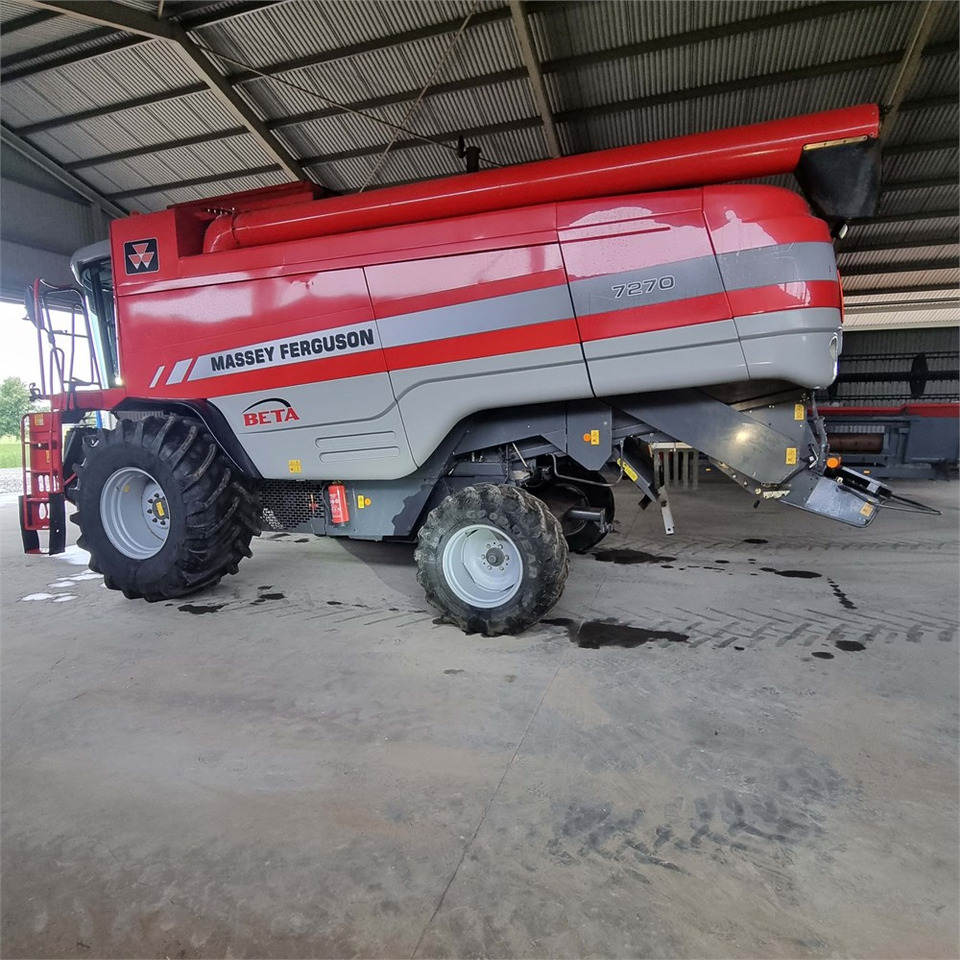 Cosechadora Massey Ferguson 7270 BETA: foto 6