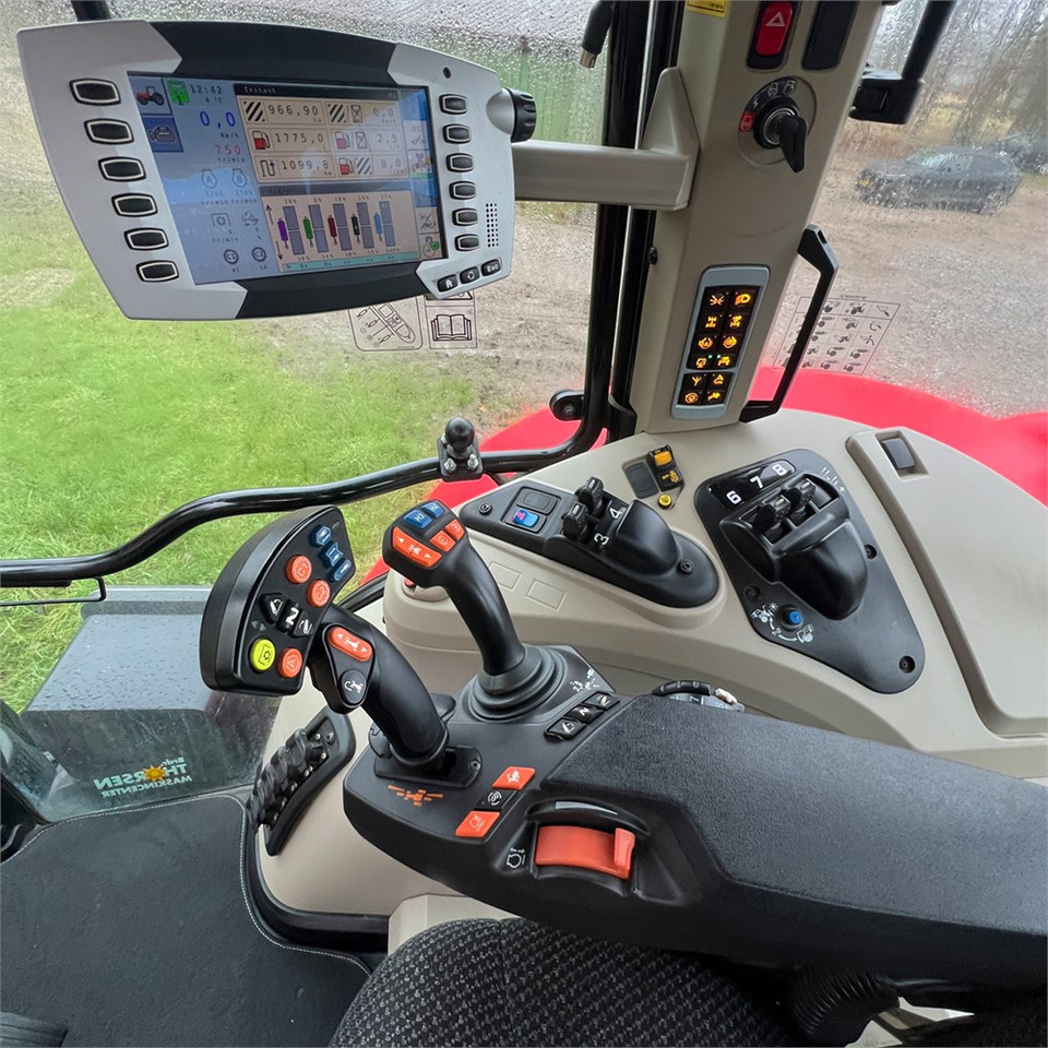 Tractor Massey Ferguson 7726 S: foto 19