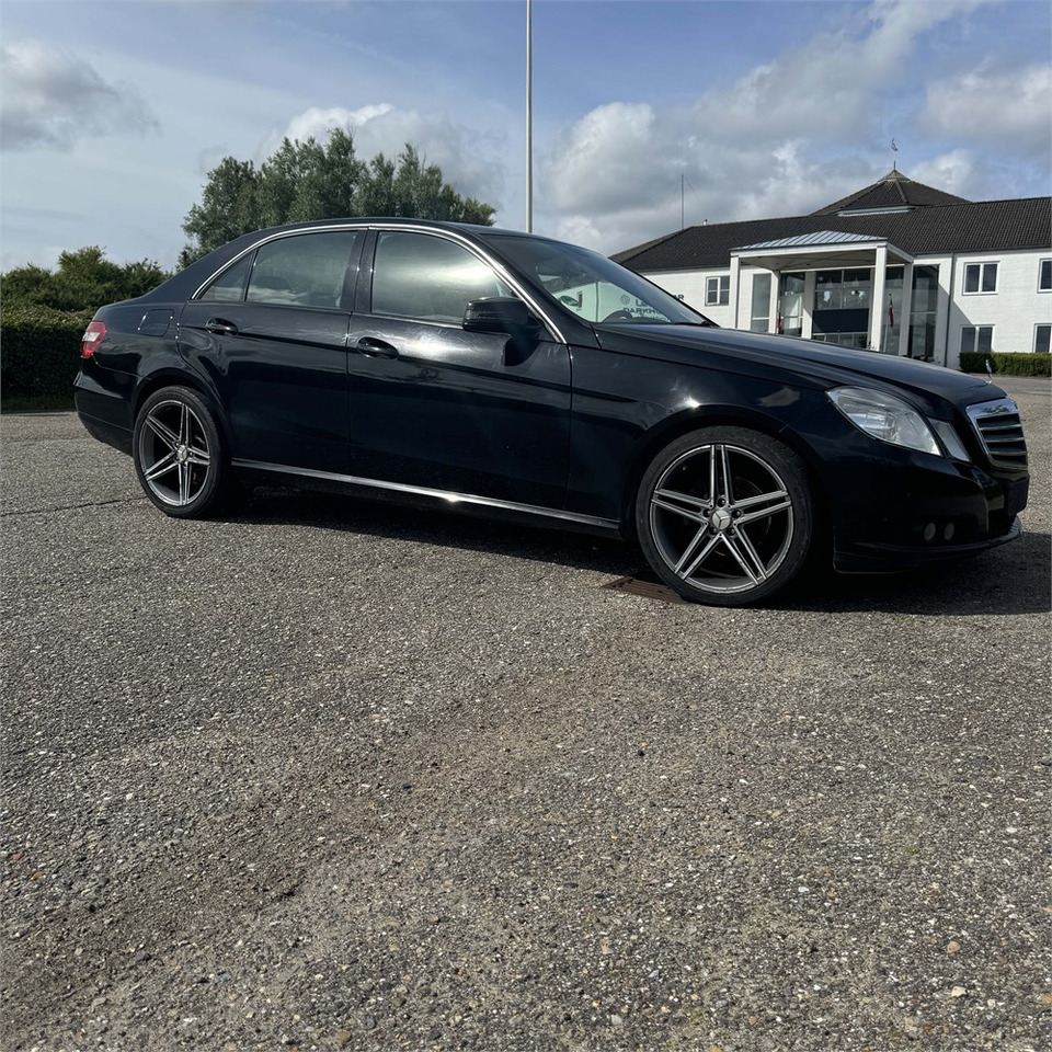 Coche Mercedes E 200 CDI Be Aut.: foto 1