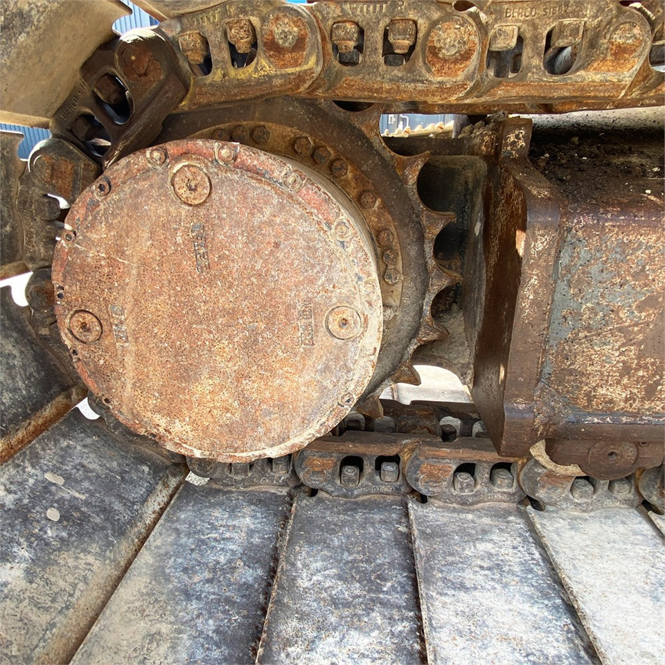 Excavadora de cadenas New Holland E 265 B: foto 31