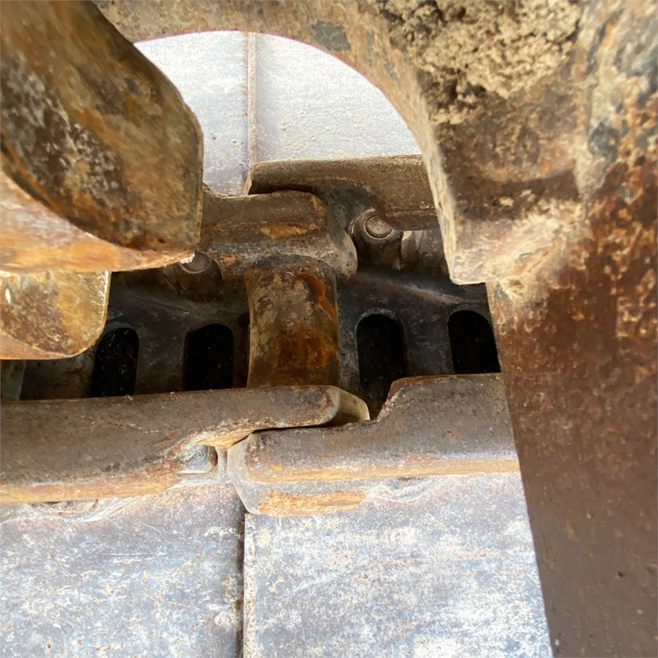 Excavadora de cadenas New Holland E 265 B: foto 33
