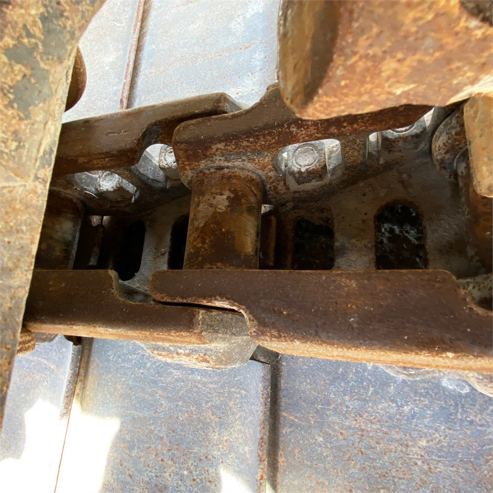 Excavadora de cadenas New Holland E 265 B: foto 38