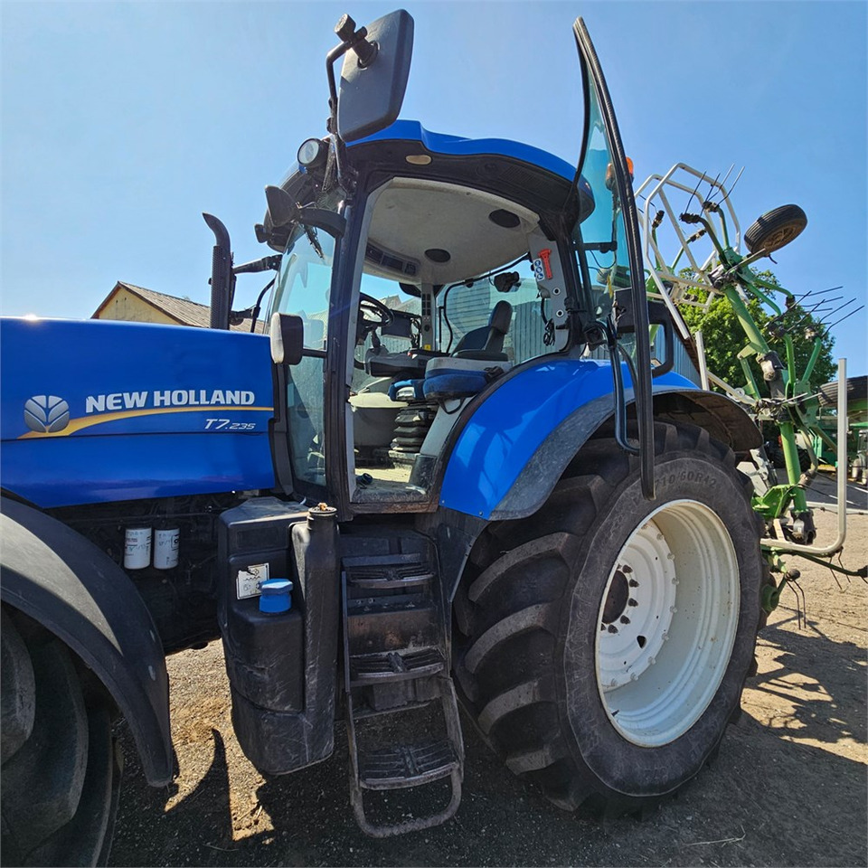 Tractor New Holland T7.235 Power Command: foto 7