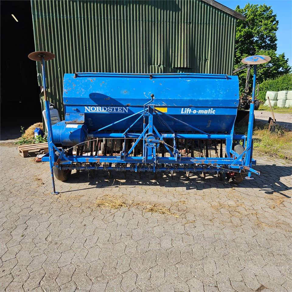 Nordsten Lift-o-Matic 2,5 - Maquinaria de siembra: foto 3 Nordsten Lift-o-Matic 2,5 - Maquinaria de siembra: foto 3