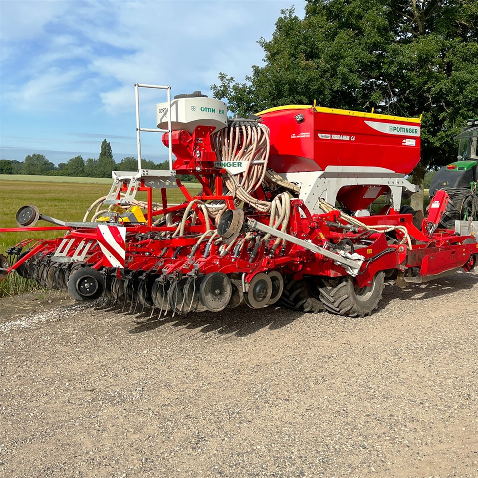 Pöttinger Terrasem C4 Fertilizer - Maquinaria de siembra: foto 1 Pöttinger Terrasem C4 Fertilizer - Maquinaria de siembra: foto 1