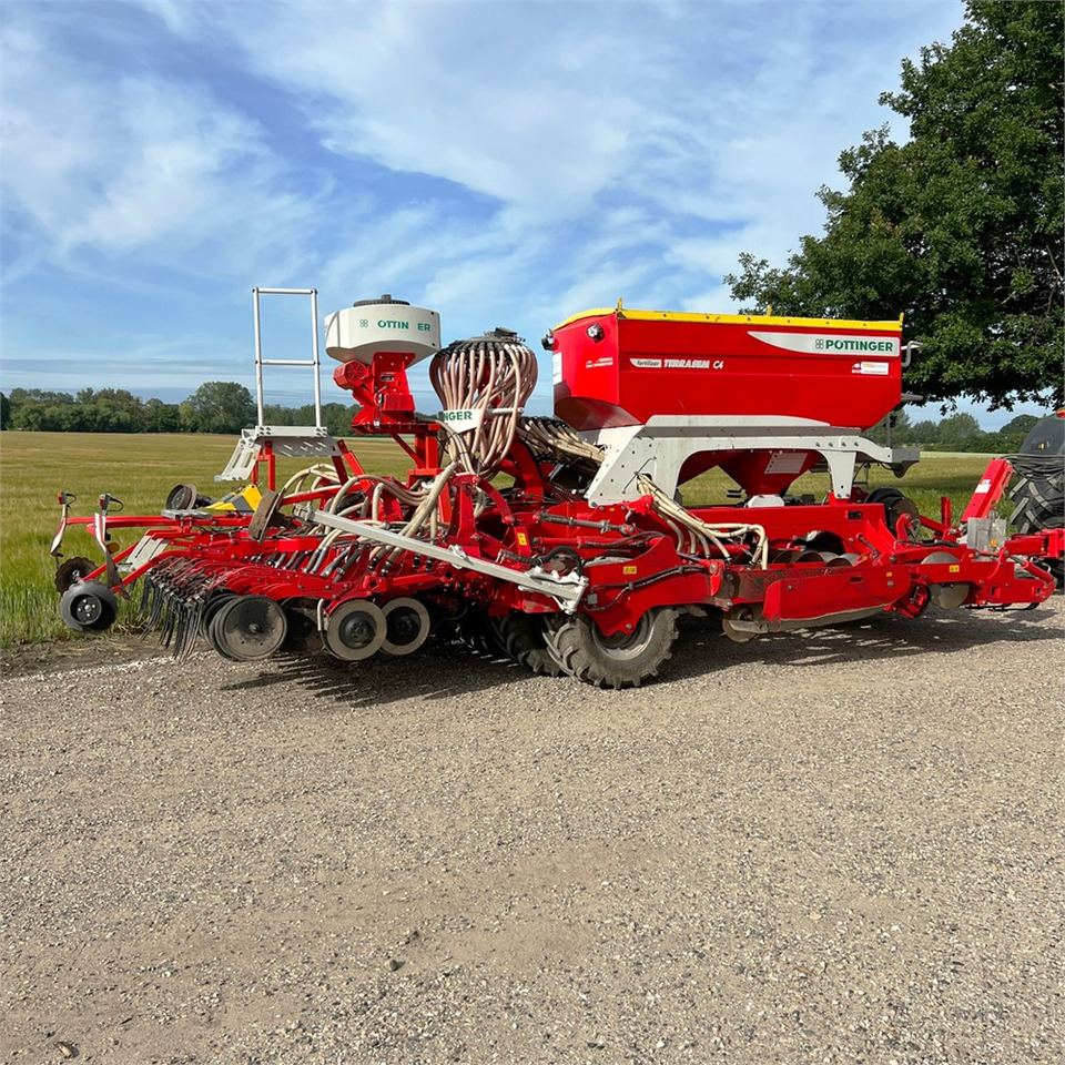 Pöttinger Terrasem C4 Fertilizer - Maquinaria de siembra: foto 4 Pöttinger Terrasem C4 Fertilizer - Maquinaria de siembra: foto 4