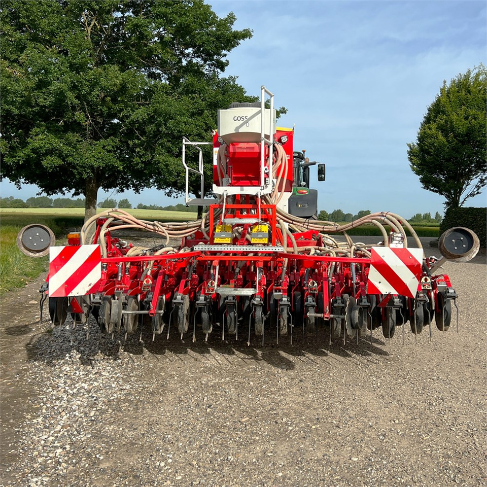 Pöttinger Terrasem C4 Fertilizer - Maquinaria de siembra: foto 3 Pöttinger Terrasem C4 Fertilizer - Maquinaria de siembra: foto 3