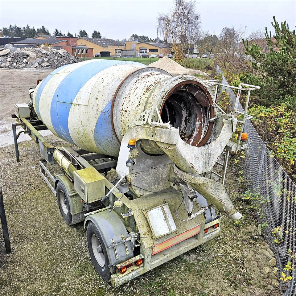 Schwing Stetter 10 m3 - Hormigonera: foto 2 Schwing Stetter 10 m3 - Hormigonera: foto 2