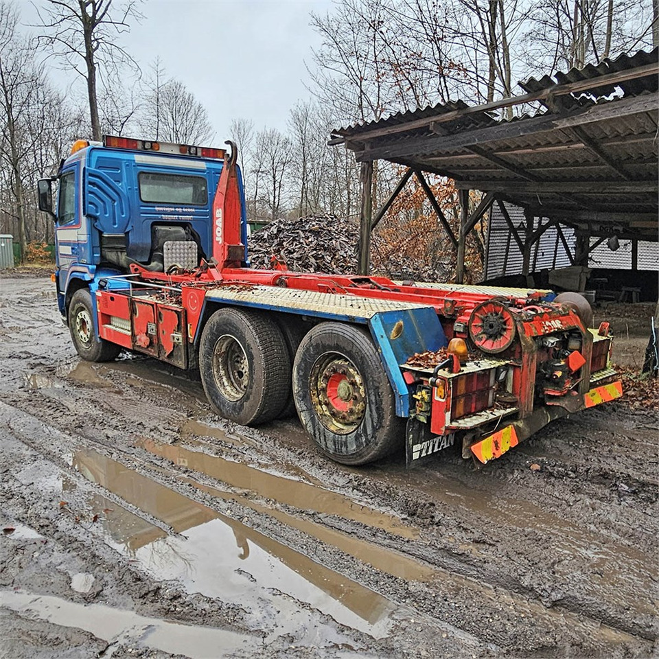 Volvo 420 - Camión multibasculante: foto 4 Volvo 420 - Camión multibasculante: foto 4