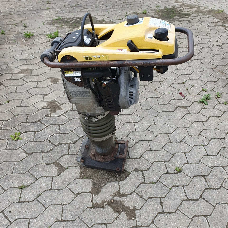 Wacker Neuson BS60-2i - Vibroapisonador: foto 3 Wacker Neuson BS60-2i - Vibroapisonador: foto 3