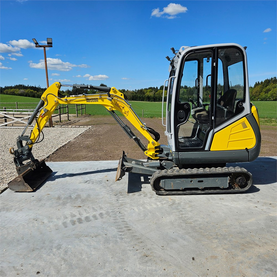 Wacker Neuson ET18 - Miniexcavadora: foto 2 Wacker Neuson ET18 - Miniexcavadora: foto 2