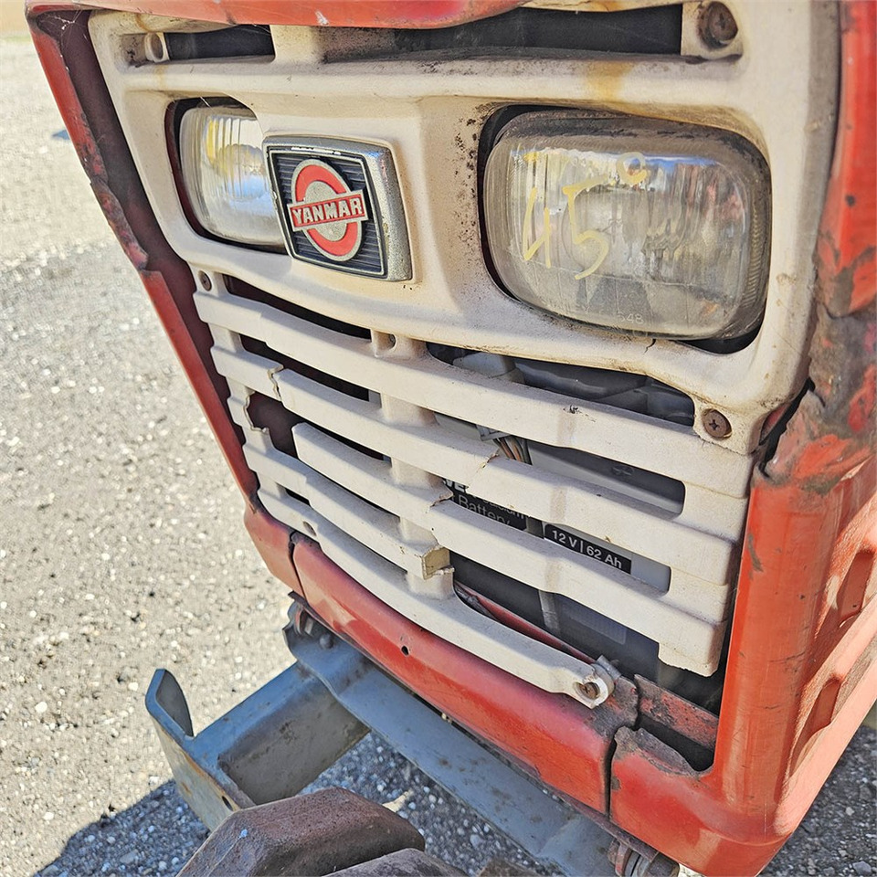 Tractor municipal Yanmar 1510 D: foto 26