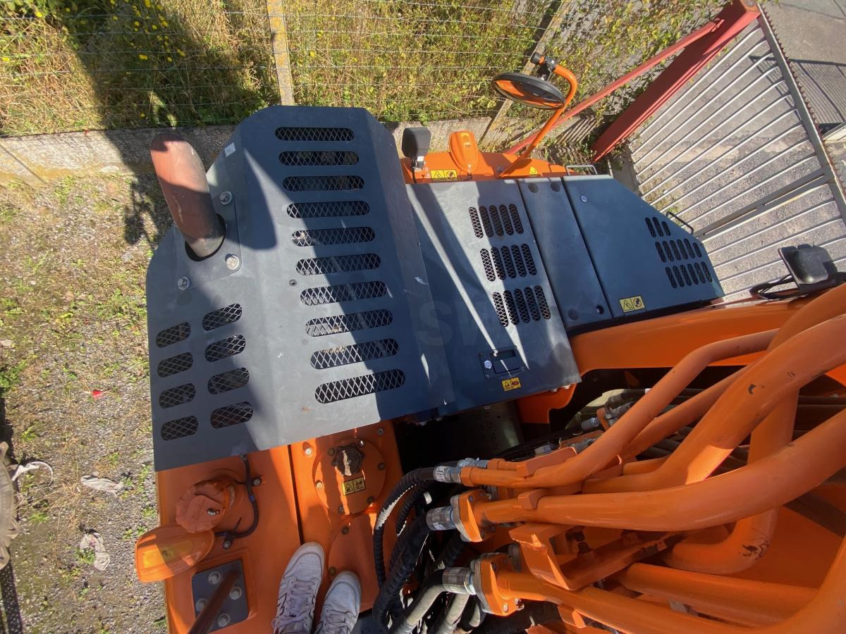 Excavadora de cadenas Doosan DX 140LCR-5: foto 14