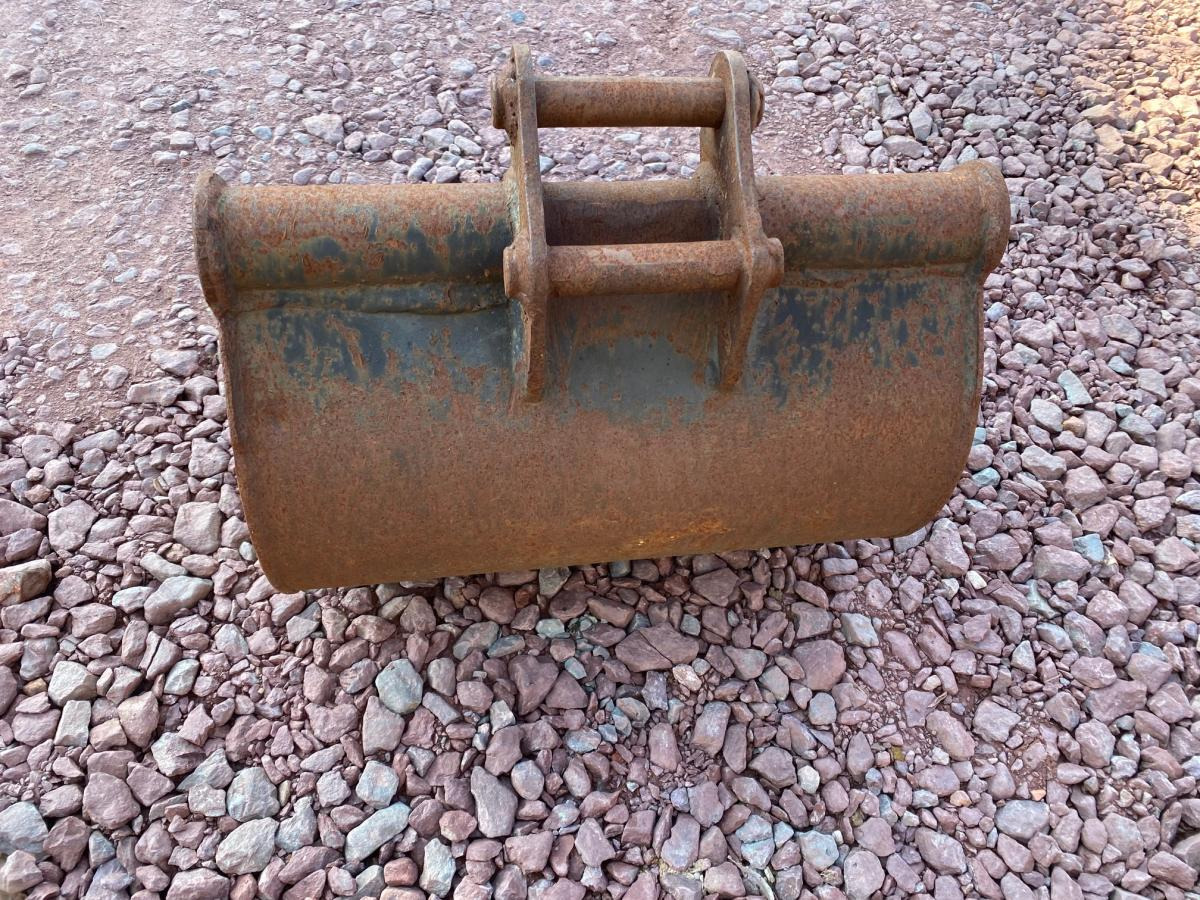 GEITH 40 CM POUR MINIPELLE - Cazo para excavadora para Maquinaria de construcción: foto 3 GEITH 40 CM POUR MINIPELLE - Cazo para excavadora para Maquinaria de construcción: foto 3
