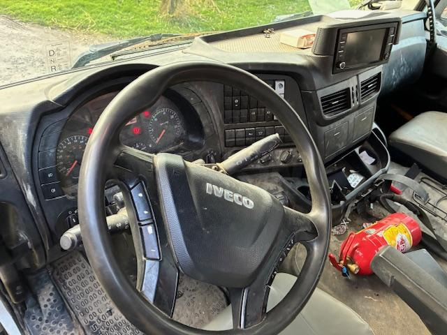 Camión multibasculante, Camión grúa Iveco TRAKKER 410 E6: foto 9 Camión multibasculante, Camión grúa Iveco TRAKKER 410 E6: foto 9