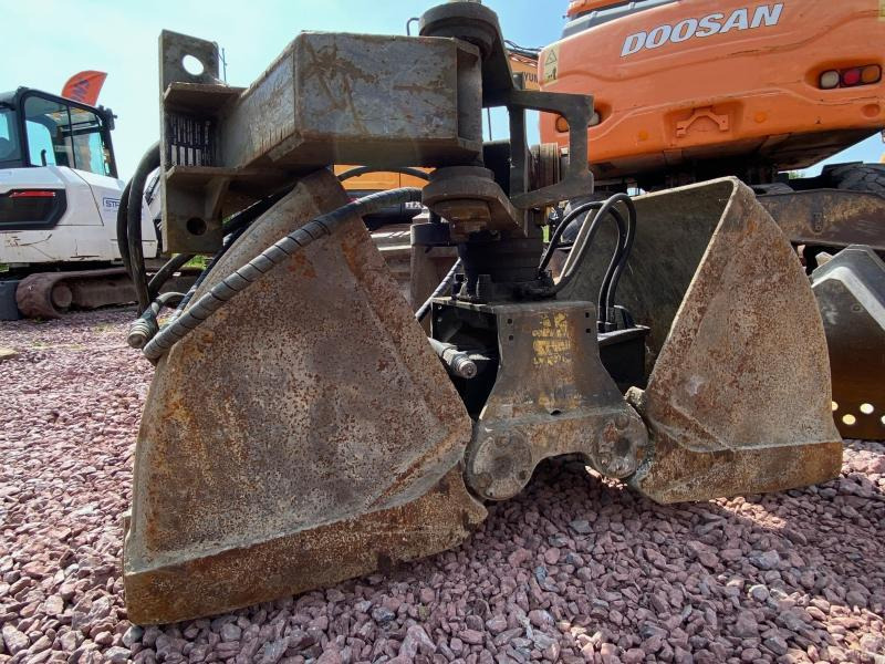 MECALAC 50 CM - Pinza de manipulación: foto 3 MECALAC 50 CM - Pinza de manipulación: foto 3