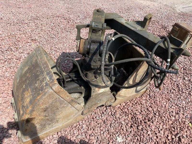 MECALAC 50 CM - Pinza de manipulación: foto 1 MECALAC 50 CM - Pinza de manipulación: foto 1