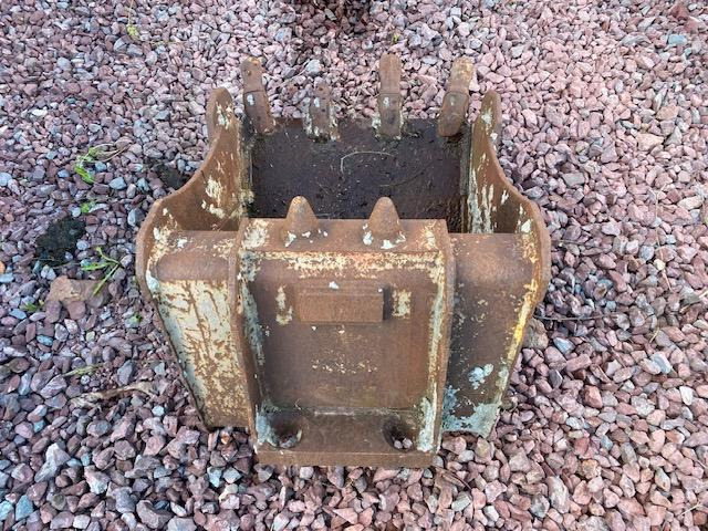 MECALAC 60CM & 40 CM - Cazo para excavadora: foto 3 MECALAC 60CM & 40 CM - Cazo para excavadora: foto 3