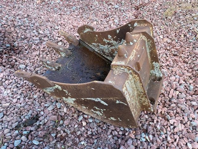 MECALAC 60CM & 40 CM - Cazo para excavadora: foto 4 MECALAC 60CM & 40 CM - Cazo para excavadora: foto 4