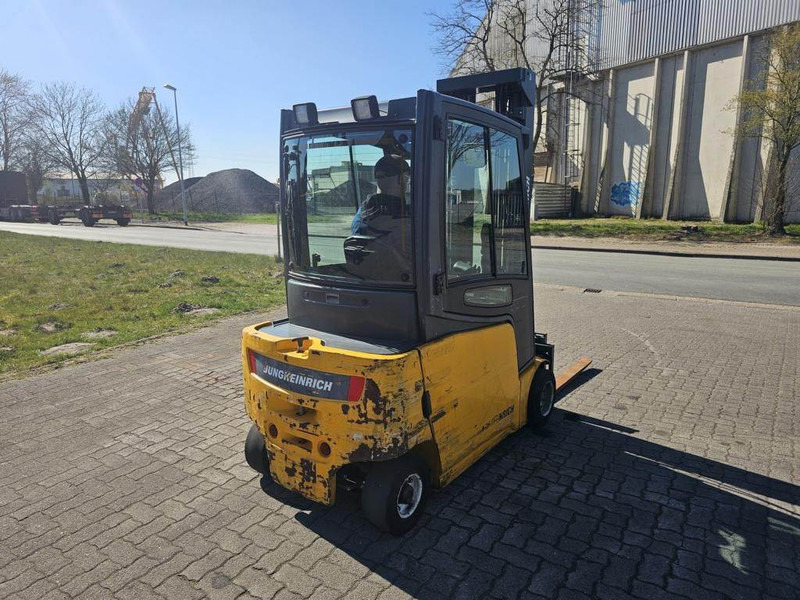 Carretilla elevadora eléctrica Jungheinrich EFG320: foto 6