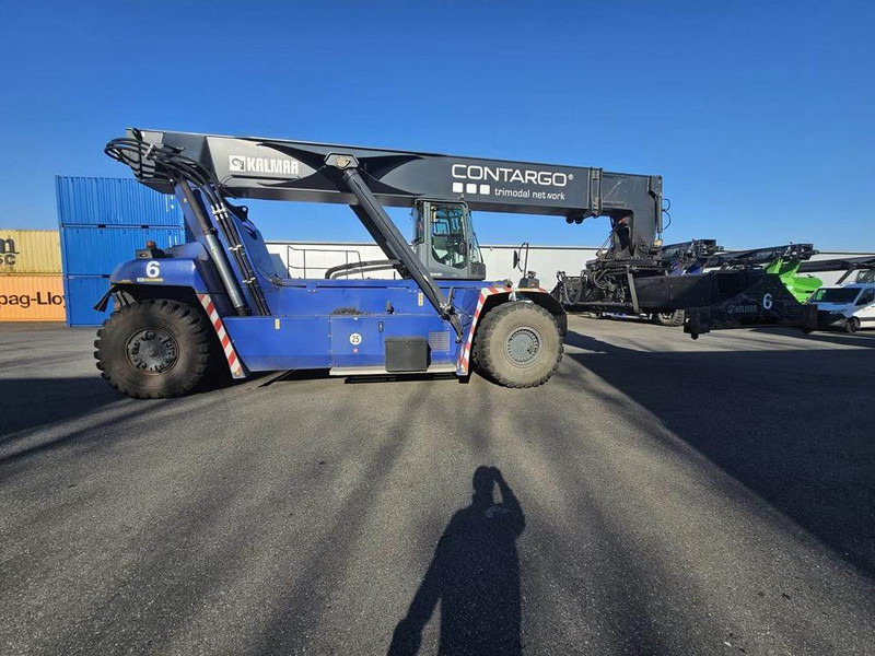 Kalmar DRG420-60S5 - Reach stacker: foto 1 Kalmar DRG420-60S5 - Reach stacker: foto 1