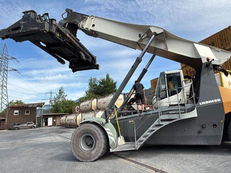 Liebherr LRS545 Intermodal - Reach stacker: foto 2 Liebherr LRS545 Intermodal - Reach stacker: foto 2