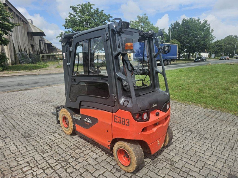 Linde E25-01 UVV - Carretilla elevadora eléctrica: foto 5 Linde E25-01 UVV - Carretilla elevadora eléctrica: foto 5