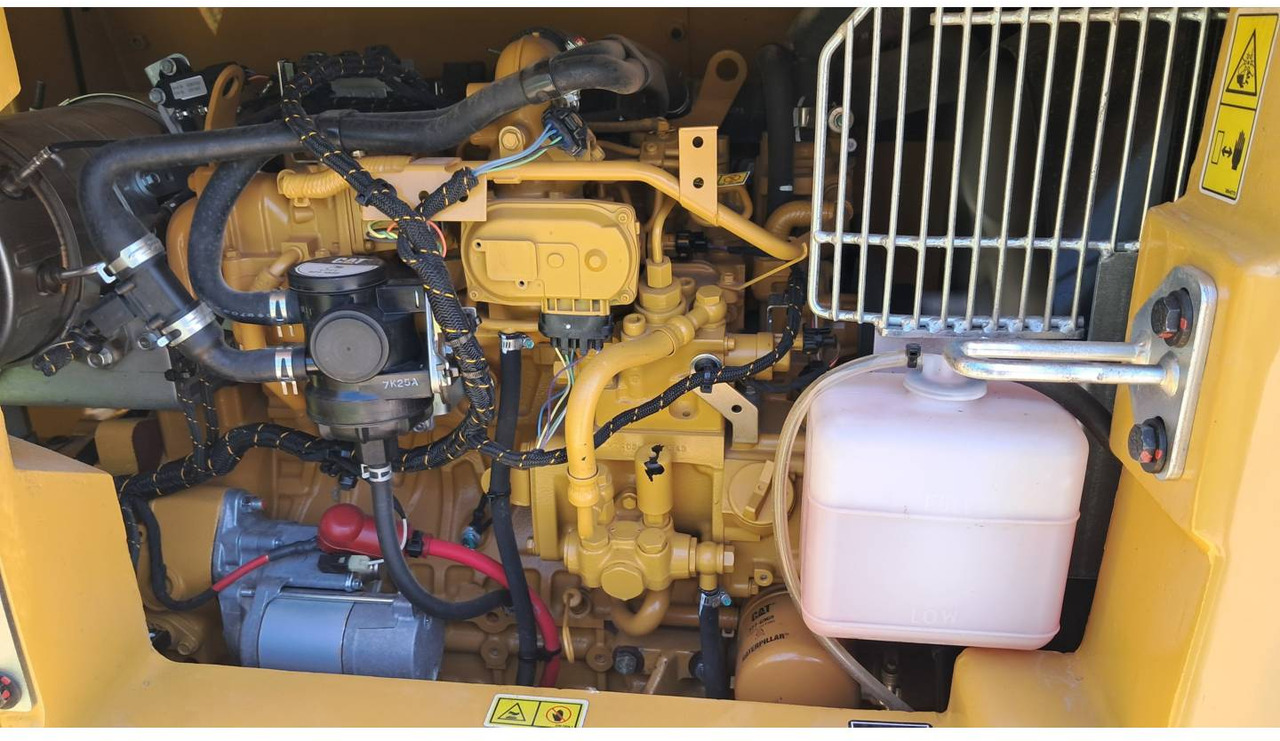 Excavadora de cadenas CAT 306 CR: foto 6