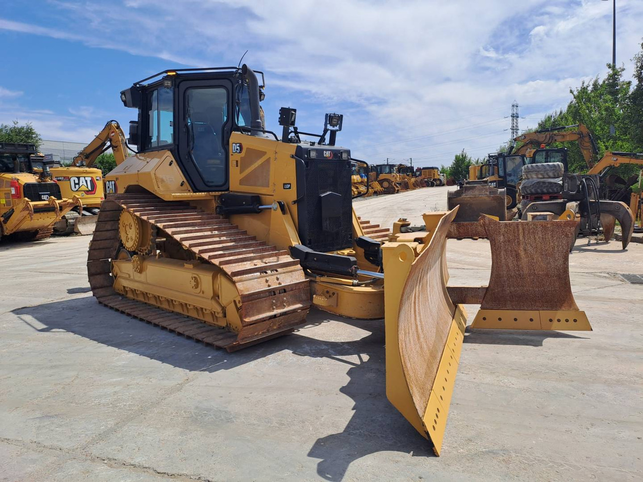 CAT D5 - Bulldozer: foto 2 CAT D5 - Bulldozer: foto 2