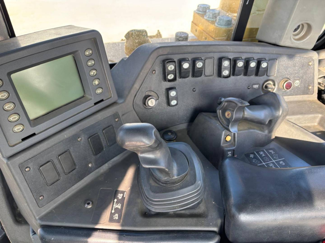 Bulldozer CAT D8T: foto 26