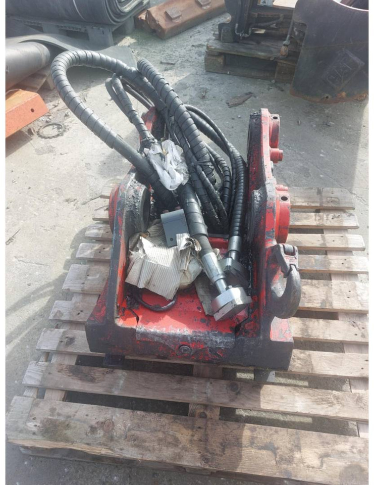 CAT HCS70/55/582-9886 - Acoplamiento rápido: foto 3 CAT HCS70/55/582-9886 - Acoplamiento rápido: foto 3