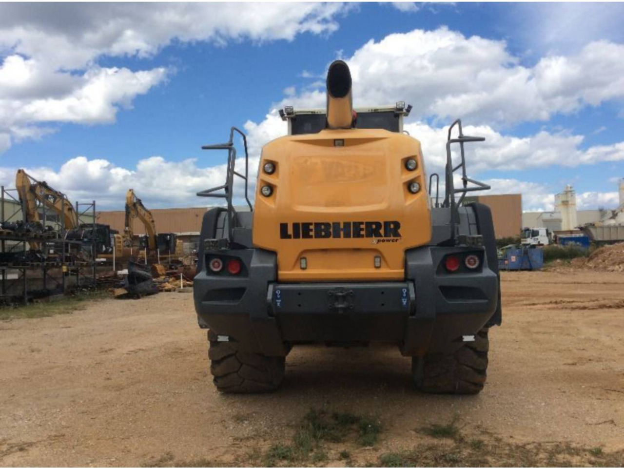 LIEBHERR L580 - Cargadora de ruedas: foto 4 LIEBHERR L580 - Cargadora de ruedas: foto 4